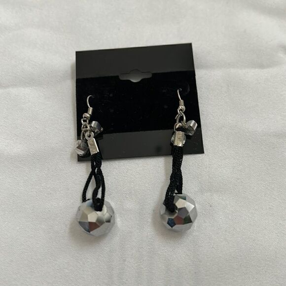 Fun disco ball like earrings - Picture 1 of 2